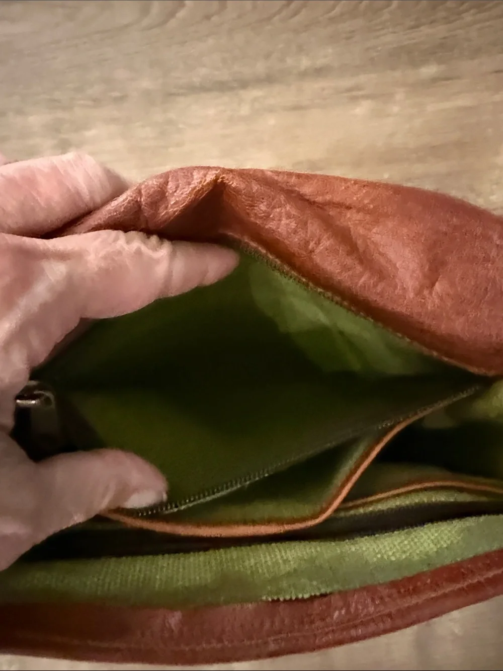 Vintage Brown Leather Crossbody Bag with Buckle Detail